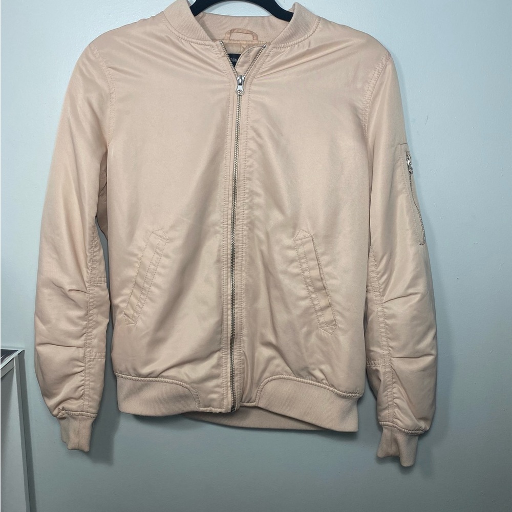 Forever 21 Pale Pink Bomber Jacket Women’s Size Small